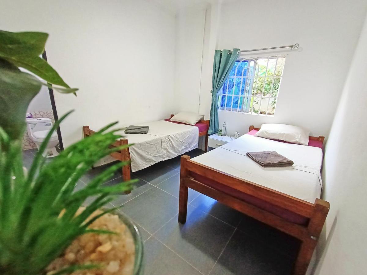 Sam'S Guesthouse M'Pai Bay Koh Rong Sanloem Exteriör bild